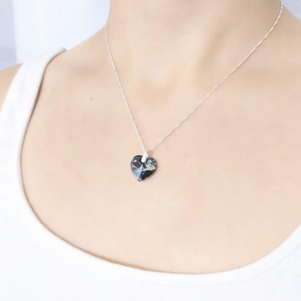 collar swarovski corazon silver night