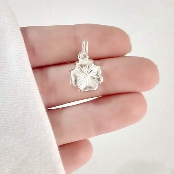 Dije trebol inflado 13mm