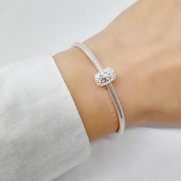 Dije Charm Dona Flores Caladas Plata