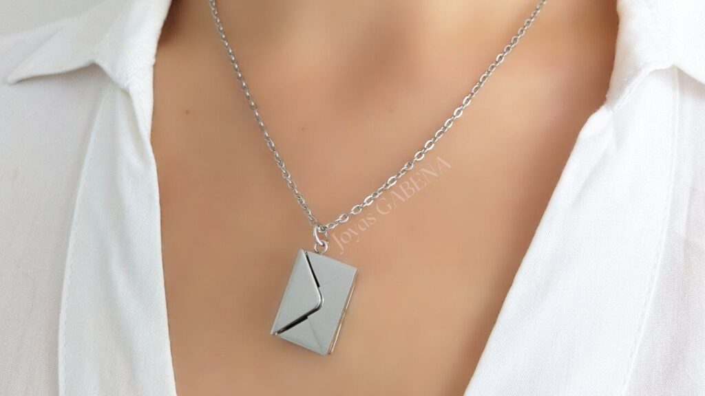 Collar Carta Inscripción Te Amo Acero Quirúrgico - Plateado 4